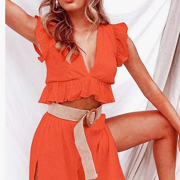 NWOT. Flattering 2 Pieces V Neck. Side Slit, Drawstring Wide Leg Pants. - Picture 2 of 8